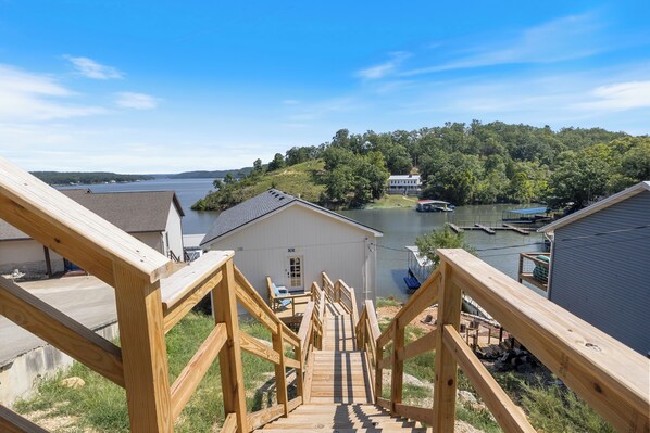 Exterior detail - Expansive Deck, Private Dock, Boat Slip and Stunning Views (Climax Springs)