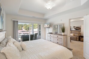 3 habitaciones, decoración personalizada y muebles diferentes 