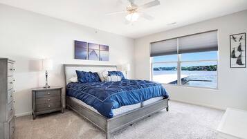 Condo, varias camas, patio (Island Oasis) | 3 habitaciones, decoración personalizada y muebles diferentes