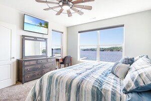 3 habitaciones, decoración personalizada y muebles diferentes 