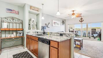 Condo, Multiple Beds, Patio (Anchor Down) | Private kitchen