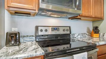 Apartment, Mehrere Betten, Terrasse (Anchor Down) | Eigene Küche