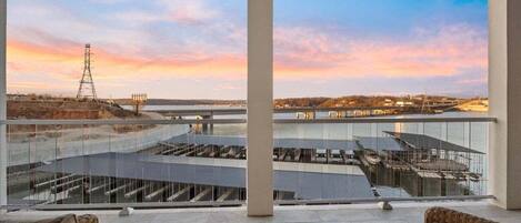 Condo, varias camas, patio (Lake Loft) | Vista desde la habitación