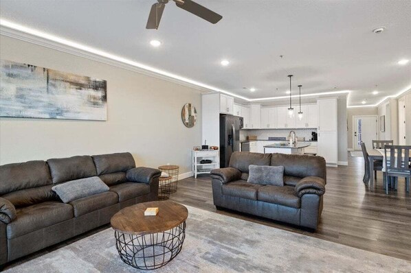 Lägenhet - flera sängar - uteplats (Lake Loft) | Vardagsrum