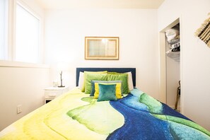 House, Multiple Beds, Patio (Soaring Eagle) | 3 bedrooms, individually decorated, individually furnished, bed sheets