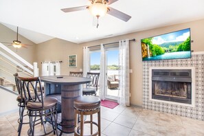 House, Multiple Beds, Pool Access (Jump N Jupiter) | 5 bedrooms, individually decorated, individually furnished, bed sheets - Private Lakefront Pool, Amazing Dock Sleeps 26 (Camdenton)