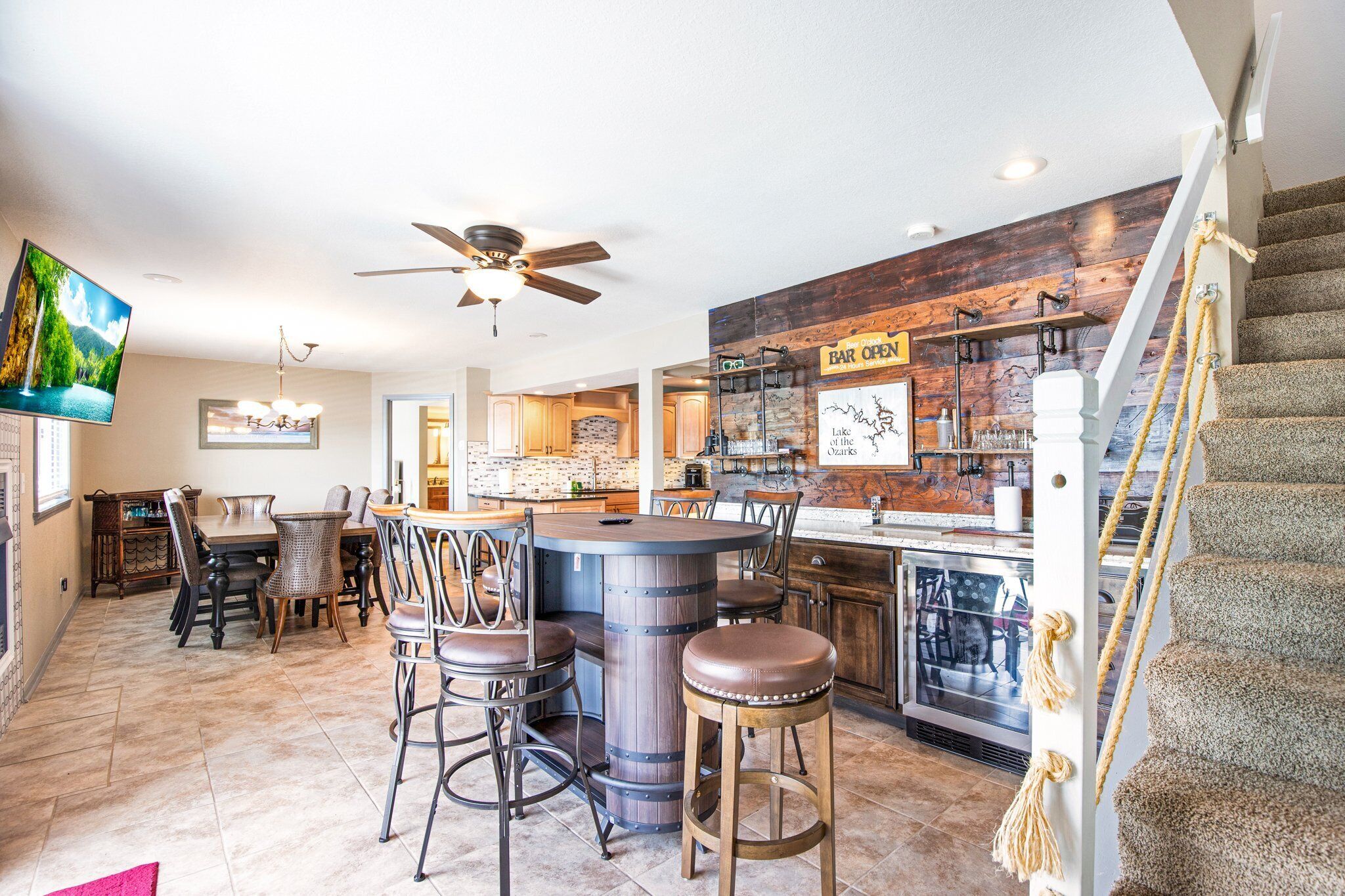 House, Multiple Beds, Pool Access (Jump N Jupiter) | 5 bedrooms, individually decorated, individually furnished, bed sheets