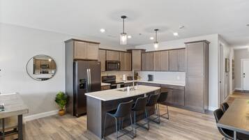 Condo, Multiple Beds, Pool Access (Acres Away) | Private kitchen