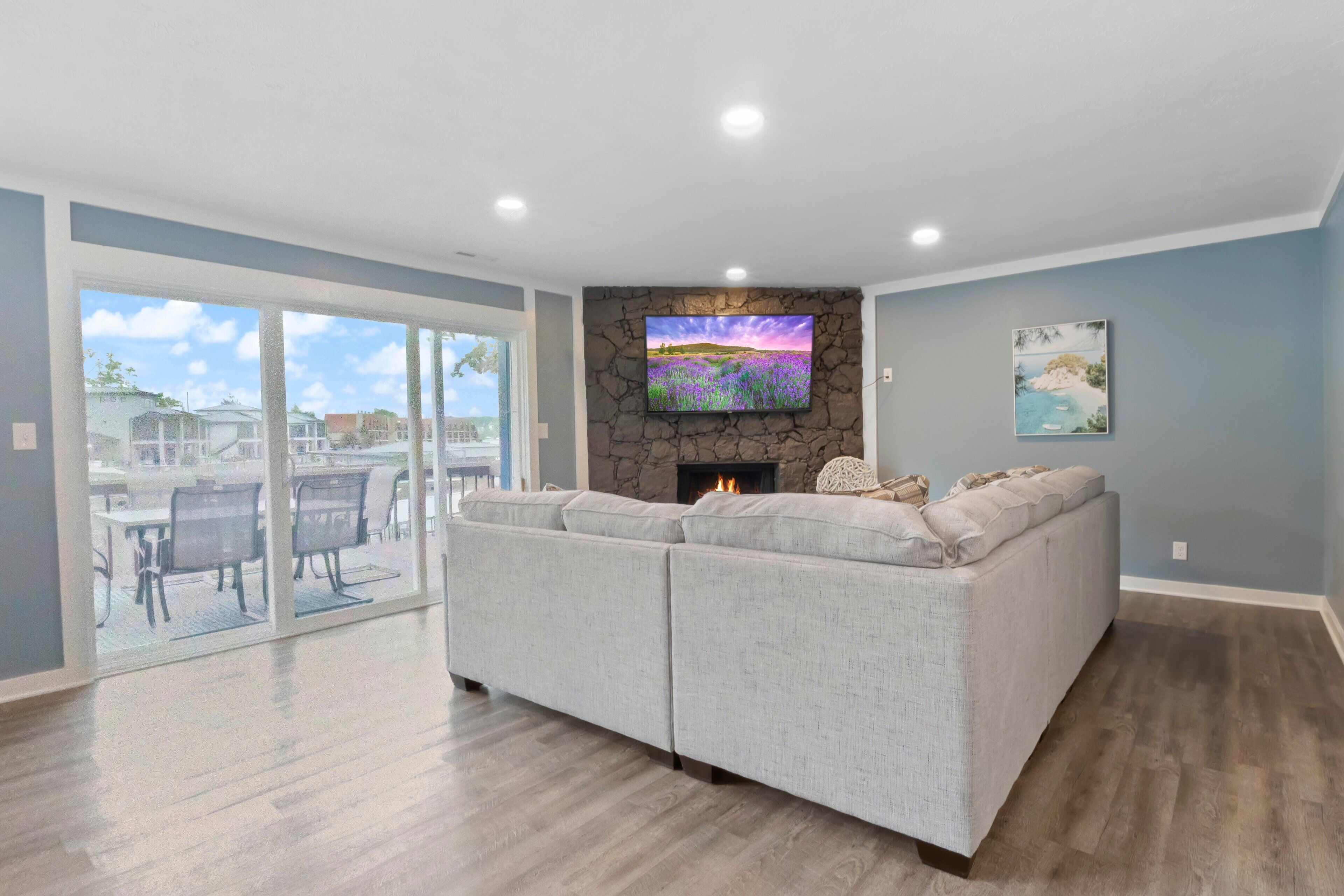 Leilighet, flere senger, terrasse (Castaway Cove Unit 7) | Oppholdsområde