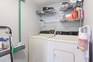 Apartment, Mehrere Betten, Poolzugang (Soul Star Sunset) | Wäschereiservice