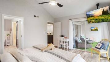 Condo, Multiple Beds, Pool Access (Soul Star Sunset) | 2 bedrooms, individually decorated, individually furnished, bed sheets