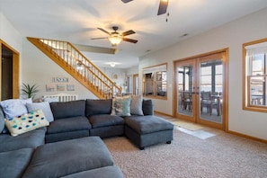 Living area - Lakefront w/ Views, Kayak, Boat Slip (Climax Springs)