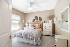 Condo, Multiple Beds, Patio (Paradise Point) | 3 bedrooms, individually decorated, individually furnished, bed sheets