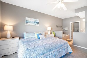 Bloc d'apartaments, diversos llits, pati (Paradise Point) | 3 dormitoris, decoració individual, mobiliari individual i roba de llit 