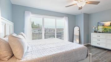 2 bedrooms, individually decorated, individually furnished, bed sheets