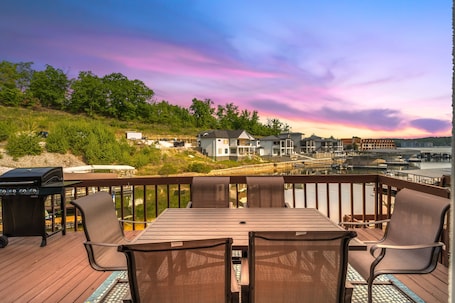 Condo, Multiple Beds, Patio (Castaway Cove Unit 9) | Outdoor dining
