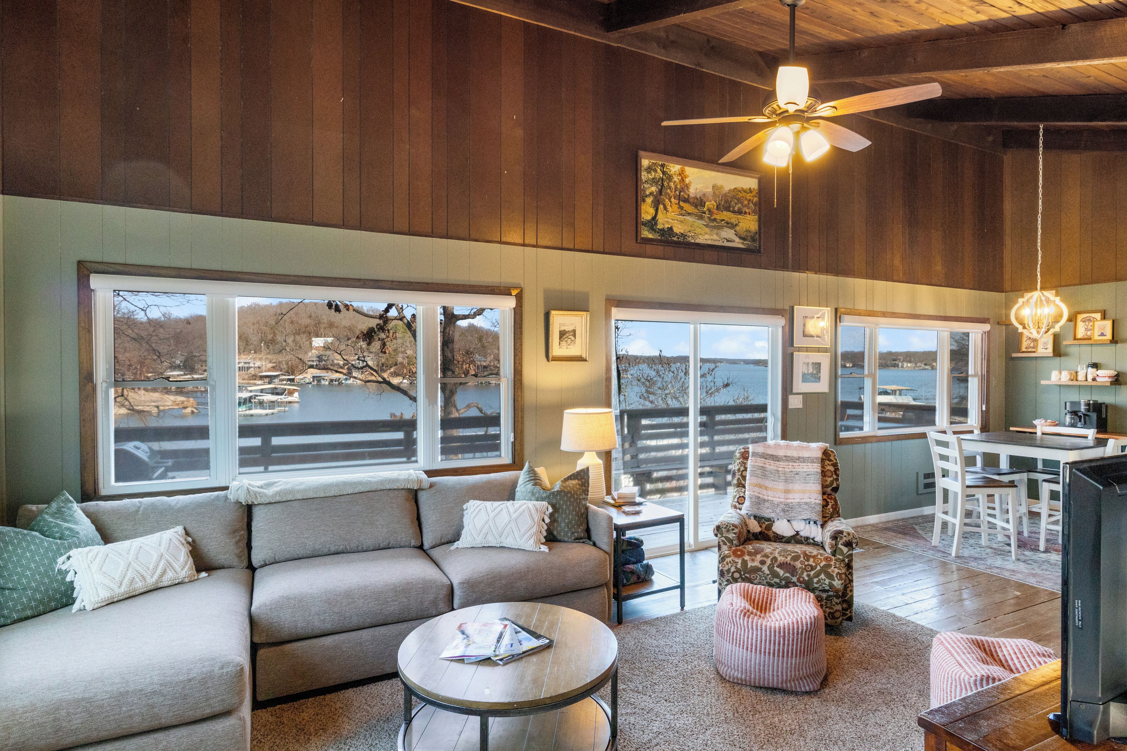 House, Multiple Beds, Patio (Red Trout Cabin) | Living area