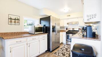 Hus, flere senger, terrasse (Moon Tide) | Eget kjøkken