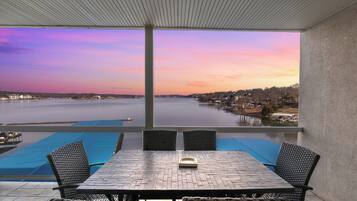 Condo, Multiple Beds, Jetted Tub (Queens Pointe) | View from room