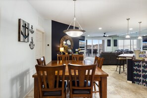 Condo, Multiple Beds, Jetted Tub (Queens Pointe) | 3 bedrooms, individually decorated, individually furnished, bed sheets