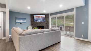 Condo, várias camas, varanda (Castaway Cove Unit 8) | Área de estar