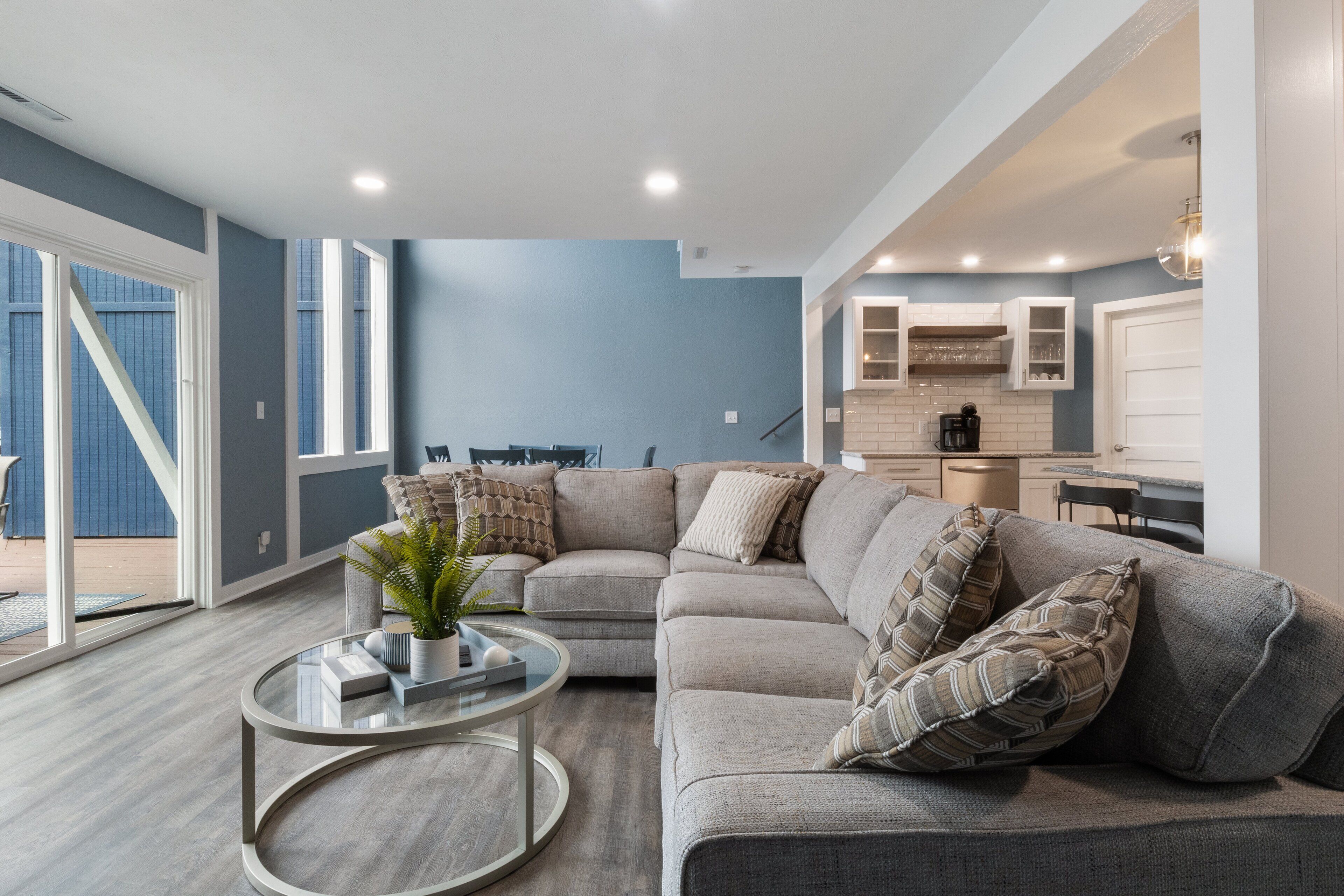 Leilighet, flere senger, terrasse (Castaway Cove Unit 8) | Oppholdsområde