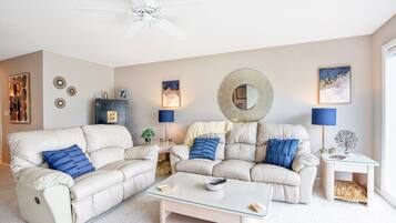 Condo, Multiple Beds, Patio (Bellabello!) | Living area