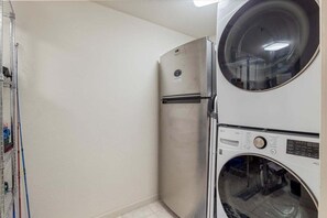 公寓客房, 多張床, 可使用泳池 (Sunrise and Shine) | 洗衣