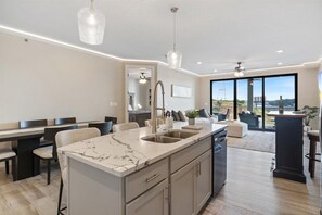 Leilighet, flere senger, adgang til basseng (The Nest on 4th) | Innvendig