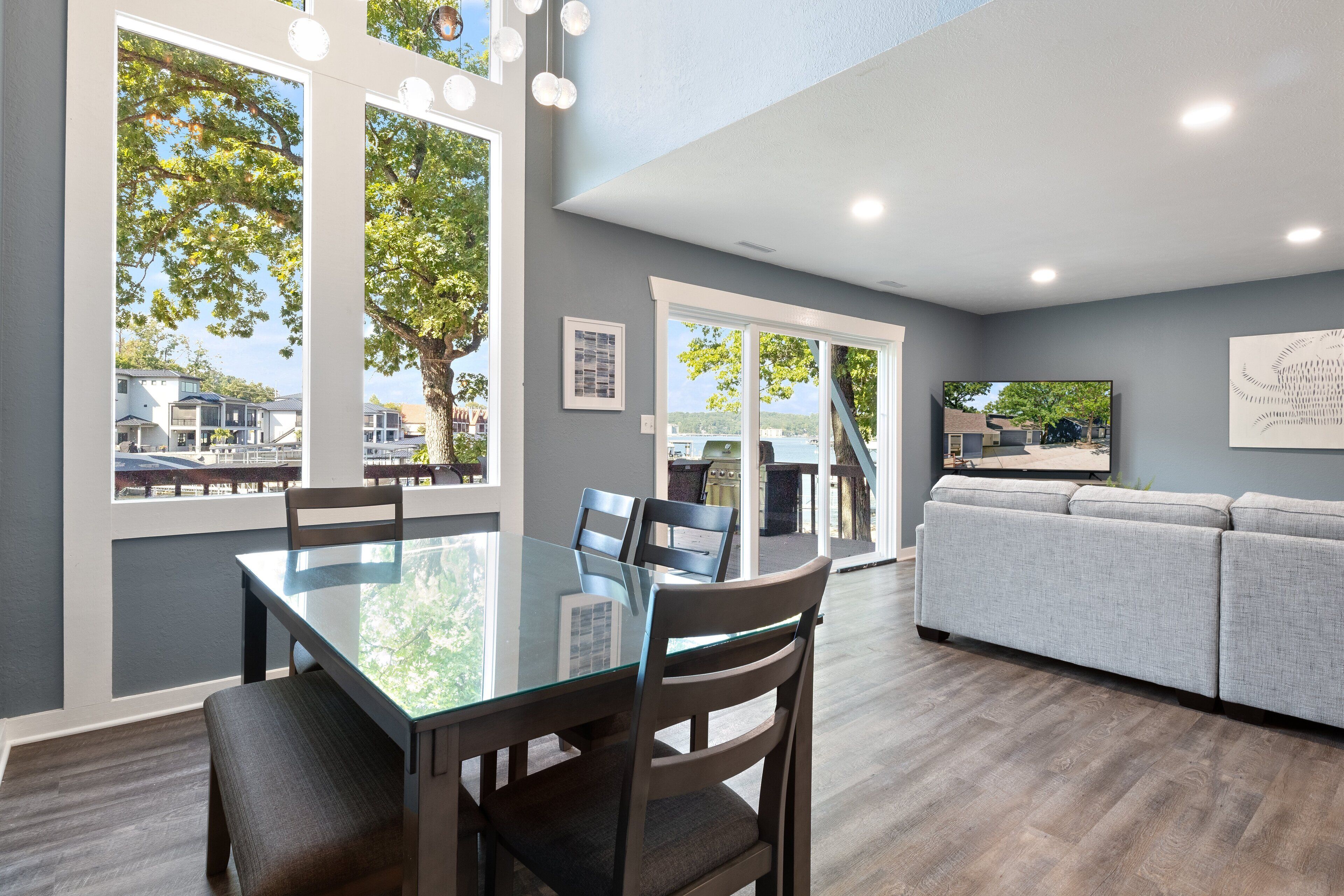 Leilighet, flere senger, terrasse (Castaway Cove Unit 5) | 2 soverom, individuelt dekorert, individuelt innredet og sengetøy