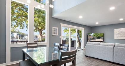 Walk to The Strip! Great Cove Water for Lake Fun