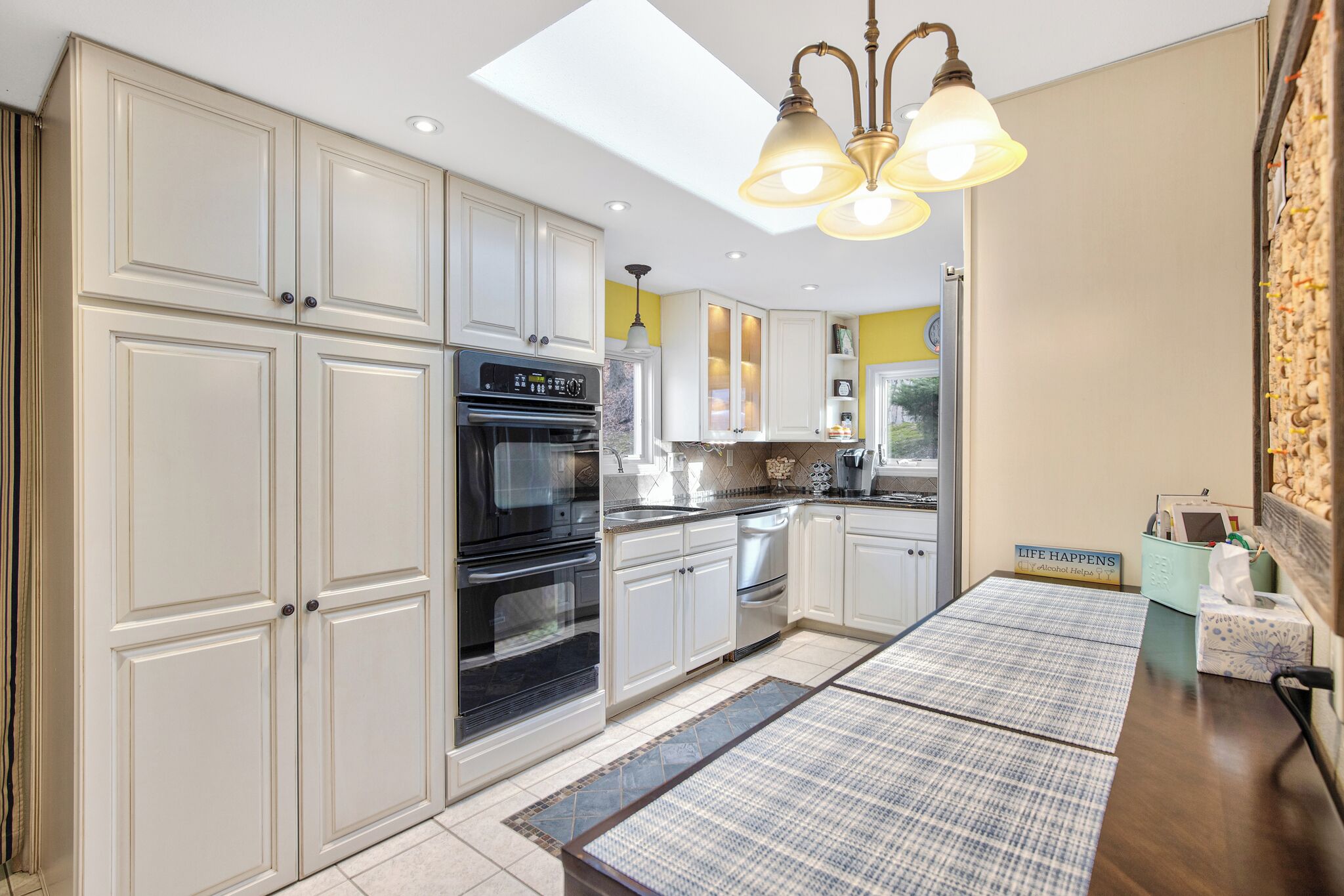 Casa, varias camas, bañera de hidromasaje (Stone Villa Cove) | Cocina privada