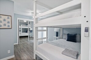 2 habitaciones, decoración personalizada y muebles diferentes 