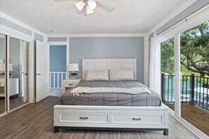 Lägenhet - flera sängar - uteplats (Castaway Cove Unit 2) | 2 sovrum, individuell inredning, unika möbler och sängkläder