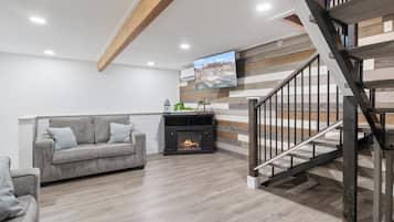 Talo, useita sänkyjä, patio (Melo Escape) | Oleskelualue