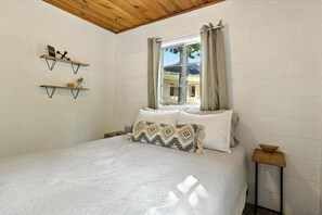 Rumah, Beberapa Tempat Tidur, patio (The Blue Bird) | 3 kamar tidur dan didekorasi berbeda-beda