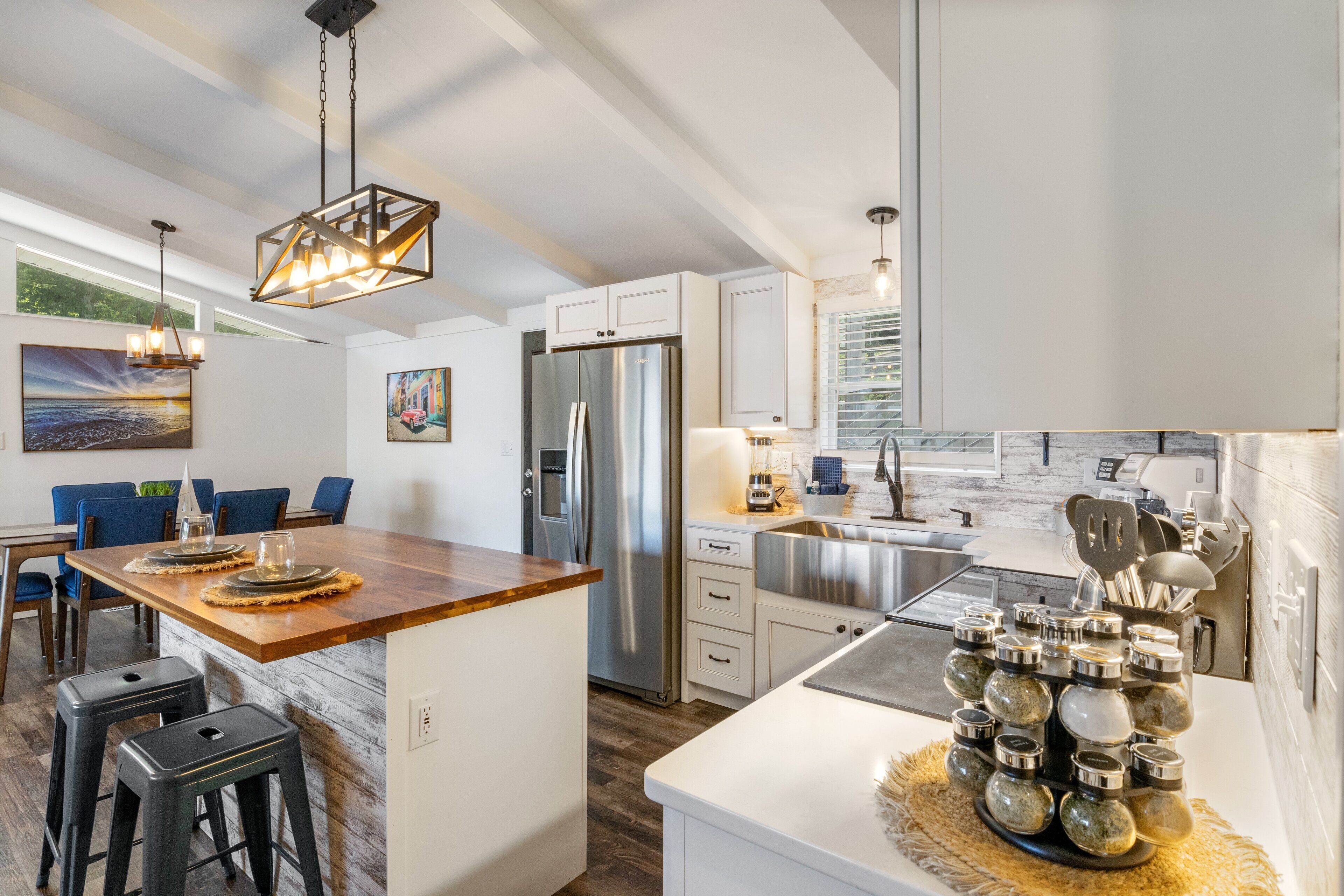 House, Multiple Beds, Patio (Ozark Family Fun) | Private kitchen