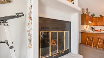 Appartamento, 2 letti queen, accesso alla piscina (Pelican Point) | Interni