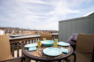 Condo, 2 Queen Beds, Pool Access (Pelican Point) | Outdoor dining