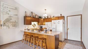 Appartement, 2 queensize bedden, toegang tot zwembad (Pelican Point) | Privékeuken