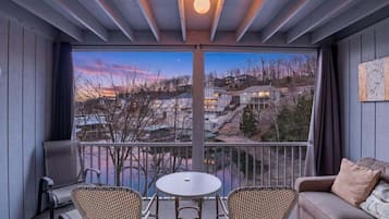 Leilighet, flere senger, adgang til basseng (Wick Haus) | Oppholdsområde