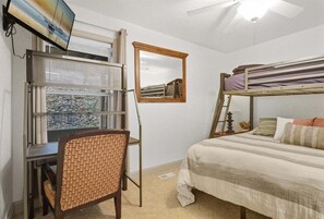 Condo, Multiple Beds, Pool Access (Wick Haus) | 3 bedrooms