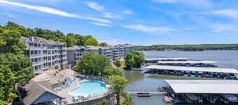 Lakefront Condo With 2 Pools, Courts, Trails & Patios at 12mm