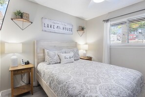 Condo, 1 Queen Bed with Sofa bed, Pool Access (Wren's Nest for Two) | 1 bedroom, individually decorated, individually furnished, bed sheets