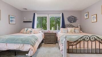 Condo, varias camas, patio (Golden Retreat)