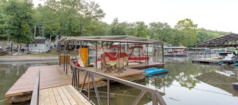 Quiet Cove, Lake Views, Grill, Private Dock