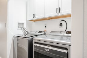 獨棟房屋, 多張床, 熱水浴缸 (The Grandview) | 洗衣