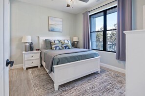 3 habitaciones, decoración personalizada y muebles diferentes