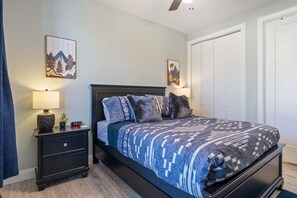 3 habitaciones, decoración personalizada y muebles diferentes 