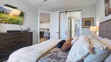 Condo, Multiple Beds, Patio (Lake Adventures) | 3 bedrooms, individually decorated, individually furnished, bed sheets